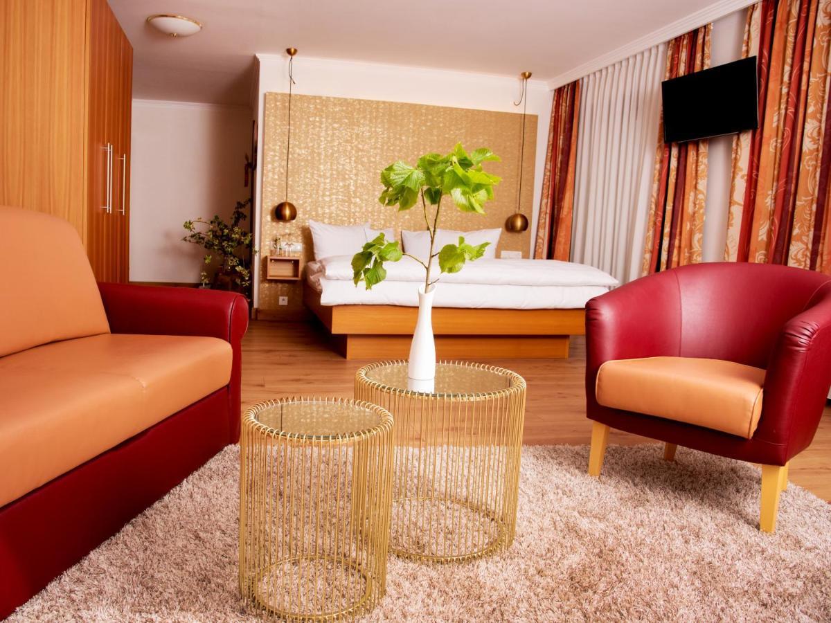 Anetseder Landhotel & Lofts Thyrnau Buitenkant foto
