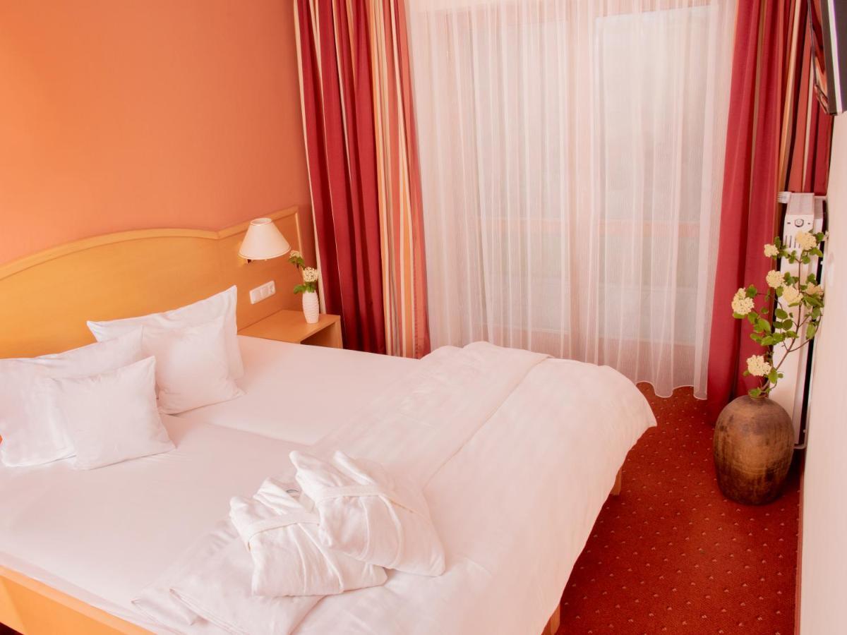 Anetseder Landhotel & Lofts Thyrnau Buitenkant foto
