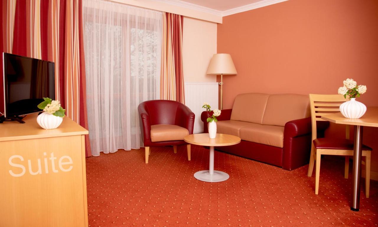 Anetseder Landhotel & Lofts Thyrnau Buitenkant foto